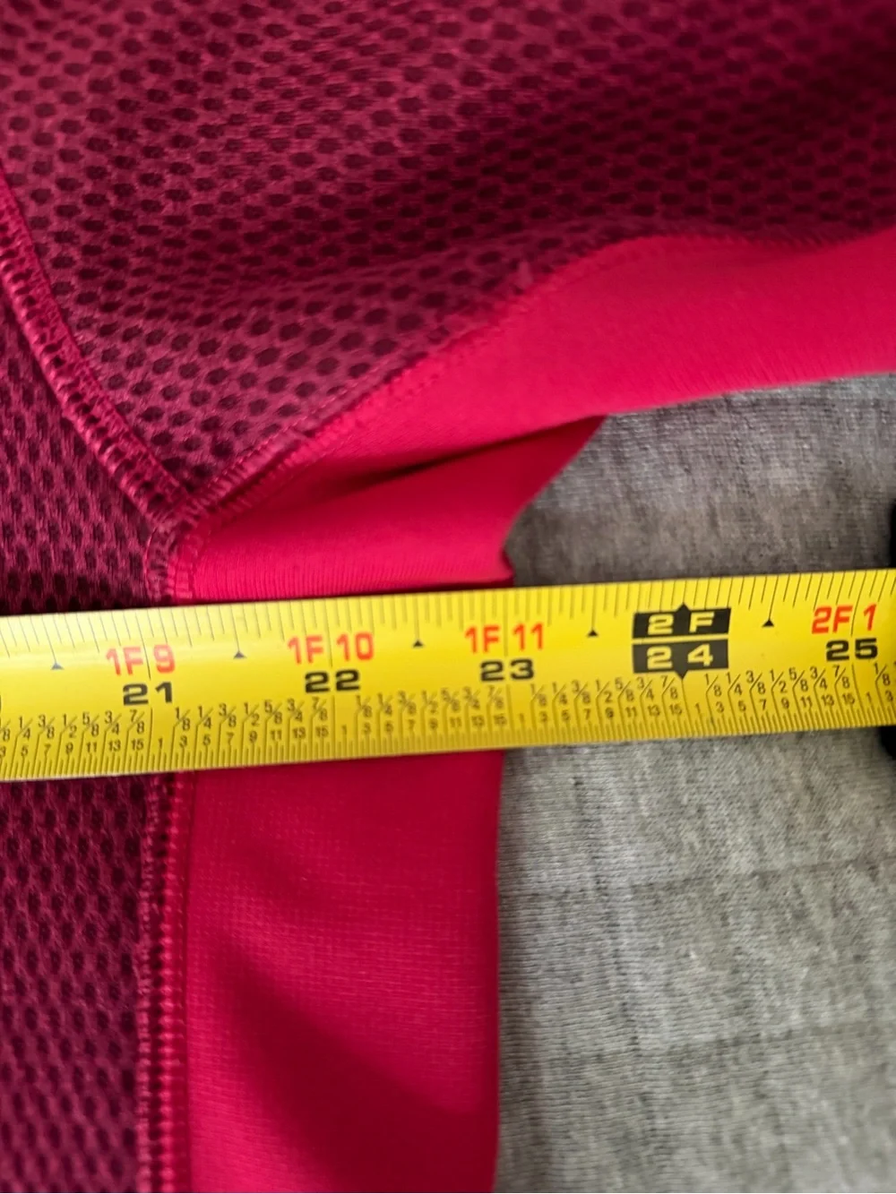 Nike Men’s Large Maroon & Darker Pink Full Zip Hooded Therma-Fit Jacket - Picture 7 of 8